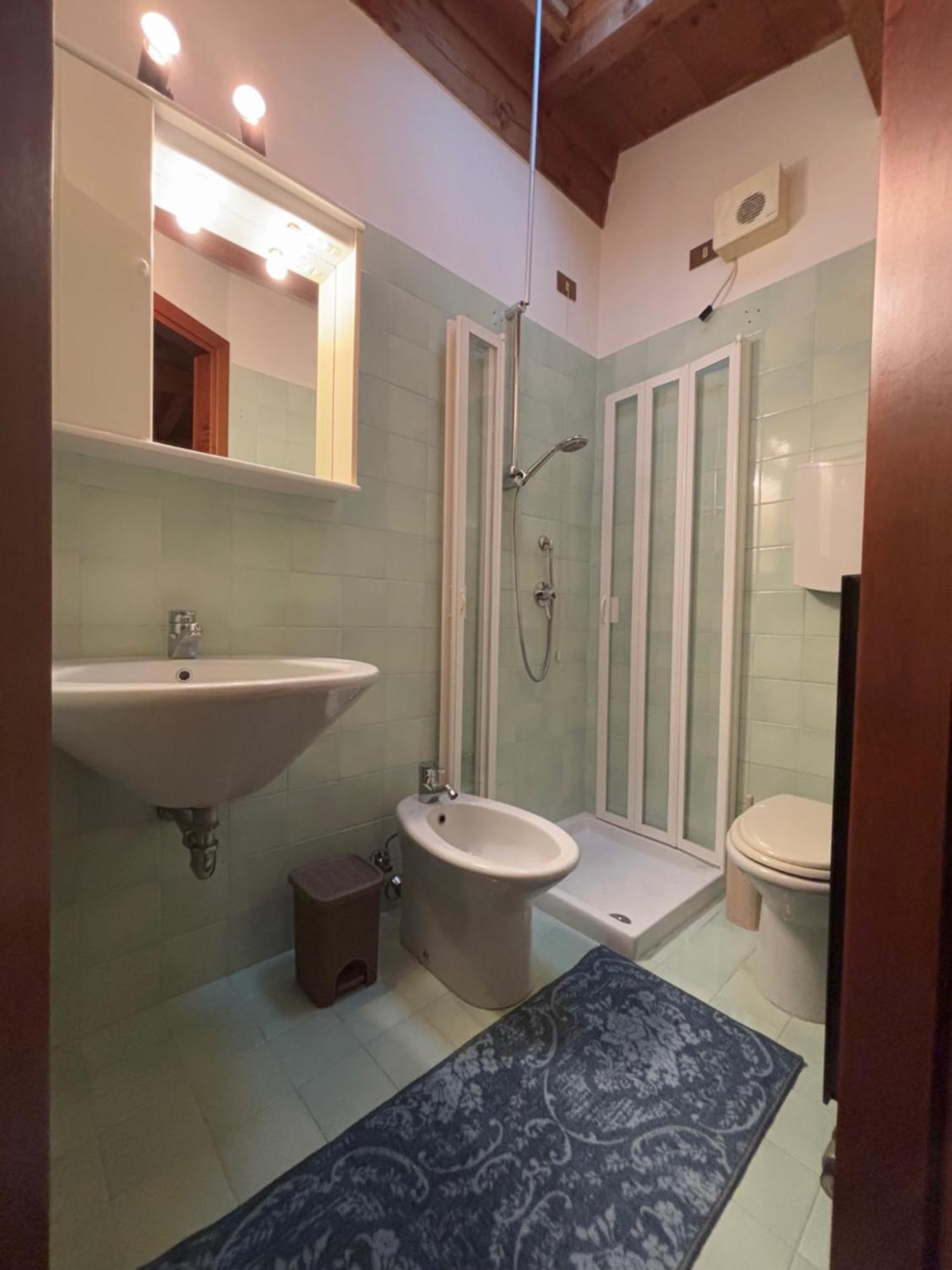 Veronetta 52 Luaran gambar